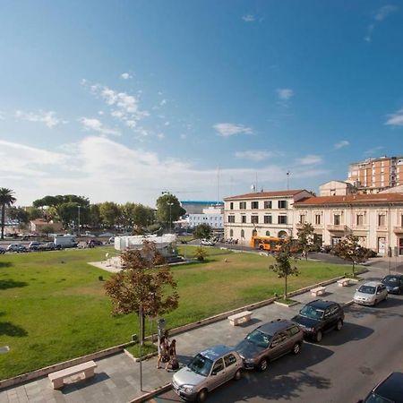 Historical Apartments By Seaside Viareggio Exterior foto