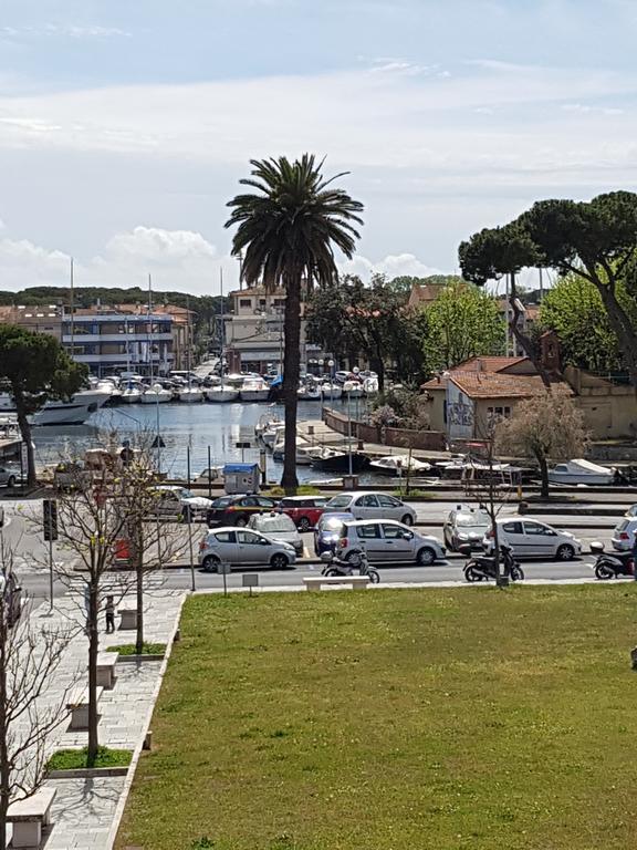 Historical Apartments By Seaside Viareggio Exterior foto